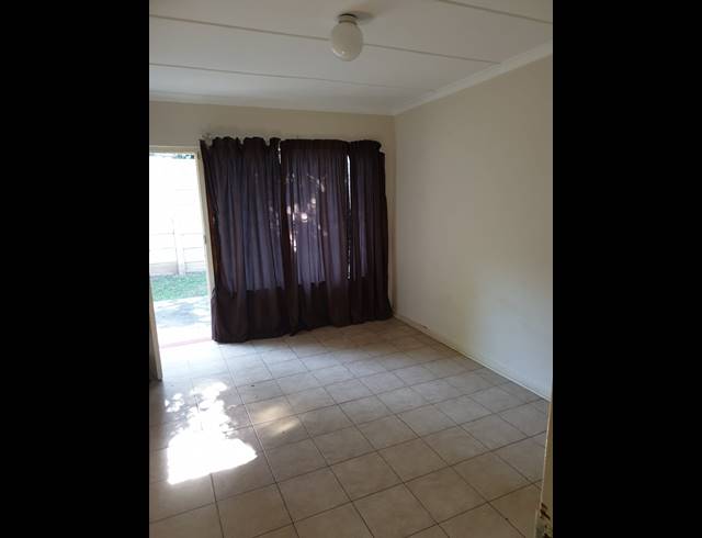 1 BEDROOM APARTMENT FOR SALE IN PIETERMARITZBURG CENTRAL